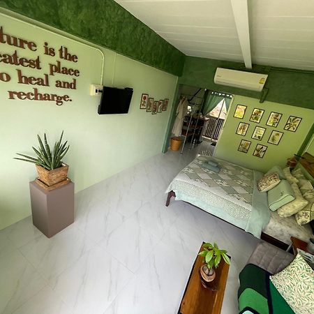 Maison d'hôtes ลอดจ์พังงา บูทีค Extérieur photo