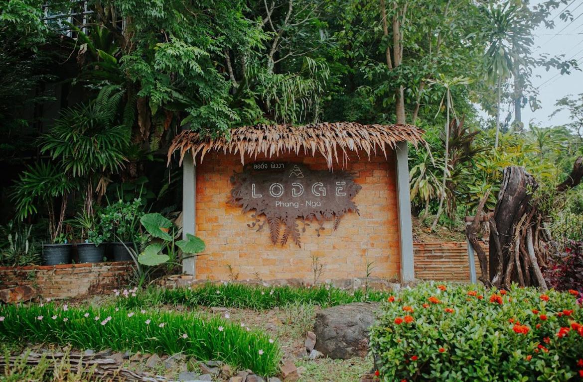Maison d'hôtes ลอดจ์พังงา บูทีค Extérieur photo