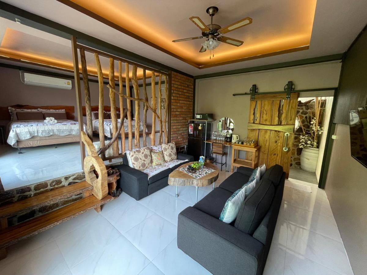 Maison d'hôtes ลอดจ์พังงา บูทีค Extérieur photo