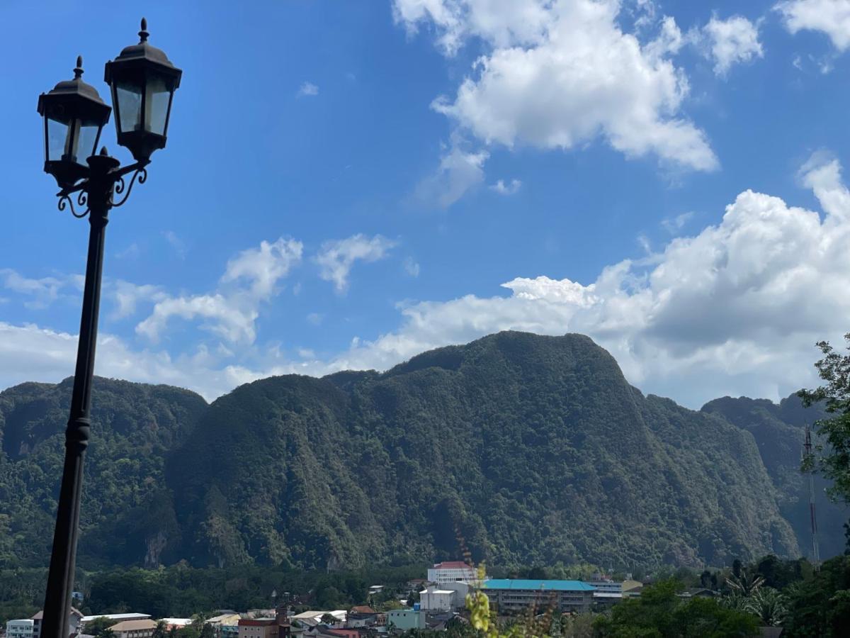 Maison d'hôtes ลอดจ์พังงา บูทีค Extérieur photo