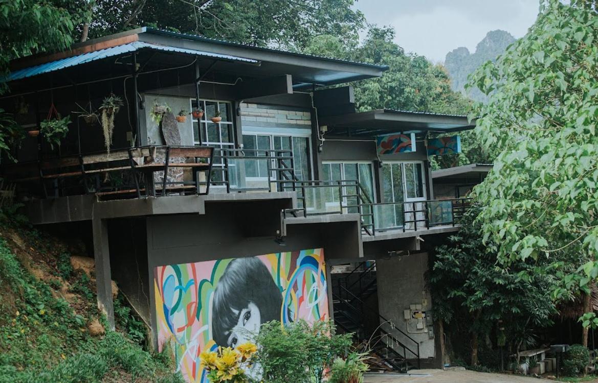 Maison d'hôtes ลอดจ์พังงา บูทีค Extérieur photo